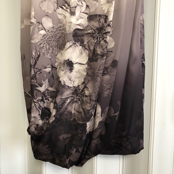 H&M Grey Gradient Floral Dress - Picture 4 of 10